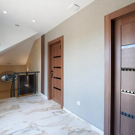 Kralj 酒店 克拉列沃