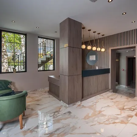 Kralj 3* Κράλιεβο