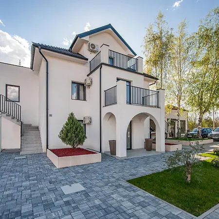 酒店 Kralj 克拉列沃