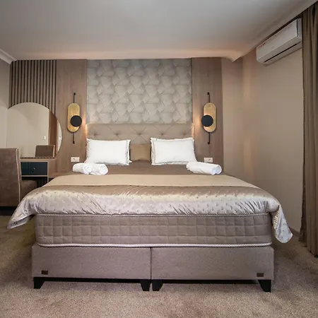 Kralj Hotel 3*