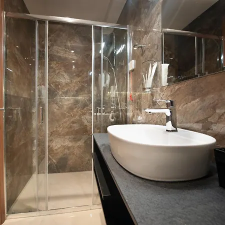 Kralj Hotel 3*
