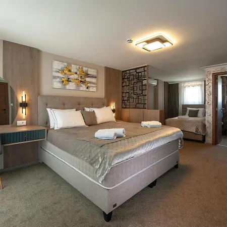 Kralj 3* Κράλιεβο